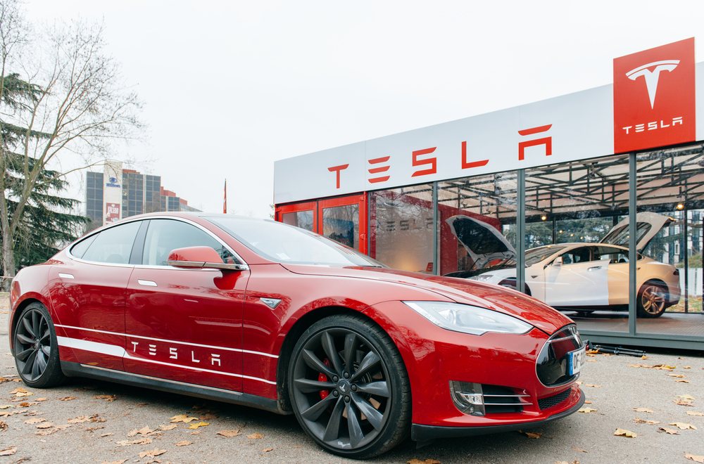 Ako vysokotlakové liatie robí jednoduchšie ľahšie a lacnejšie Tesla