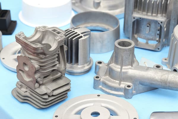 Pieza de fundición a presión de aluminio fundido a alta presión para equipos eléctricos y automotrices