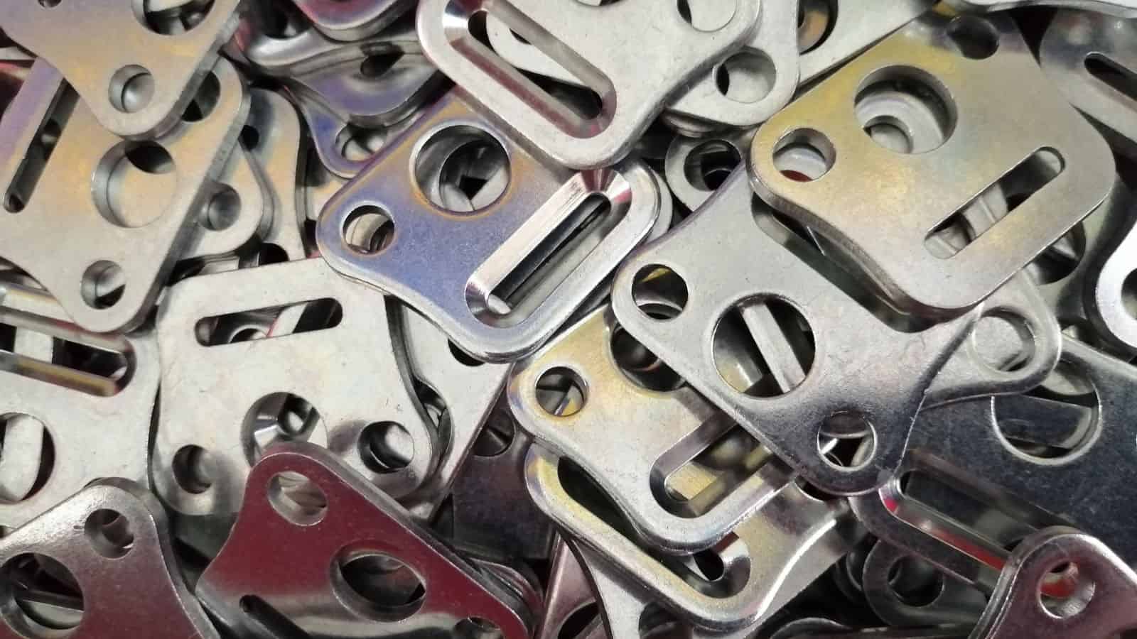 a huge pile of zinc alloy parts