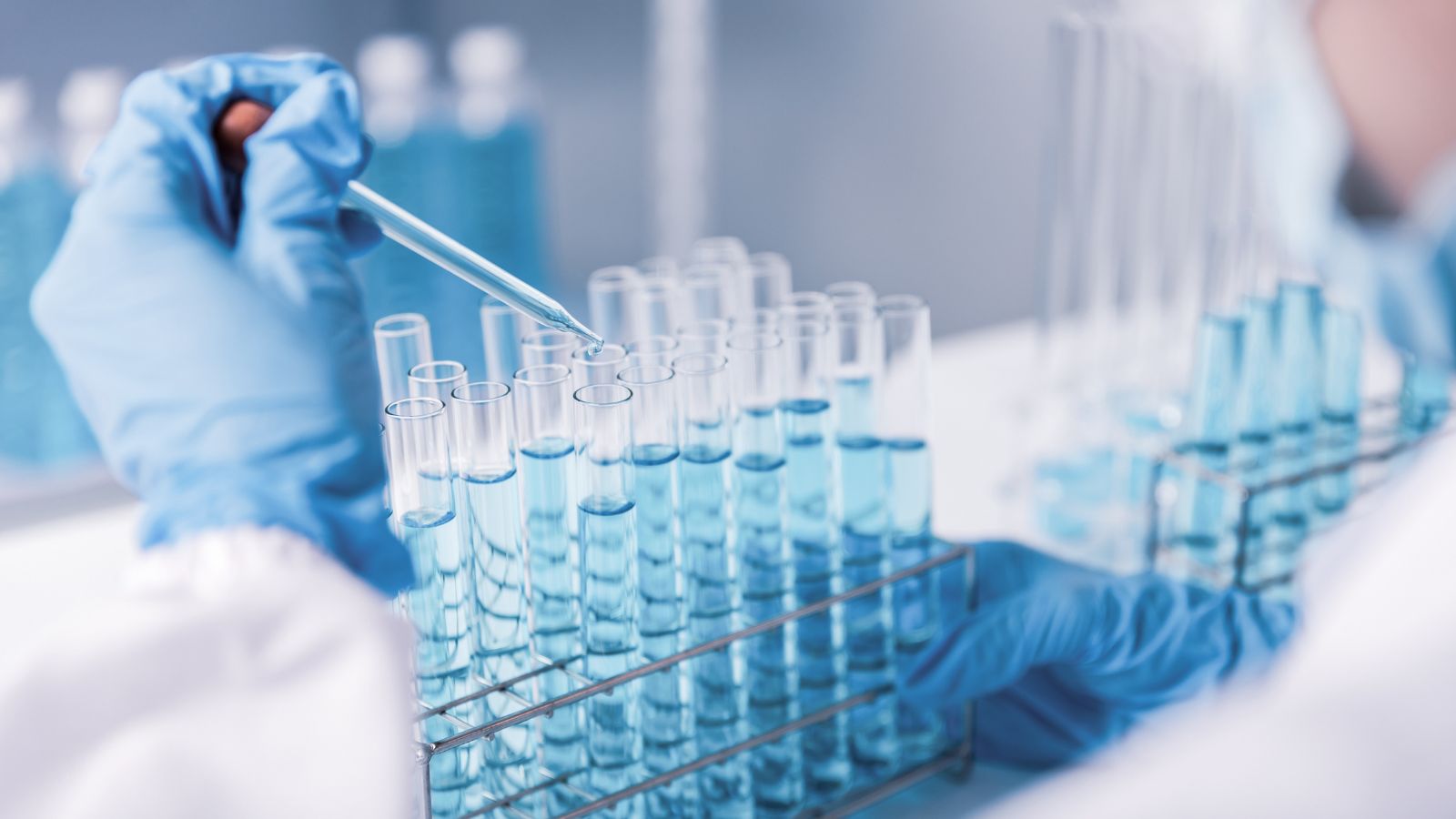 의료용 사출 성형으로 생산된 시험관