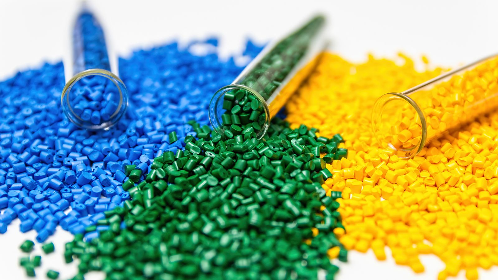 thermoplastic pellets for overmolding