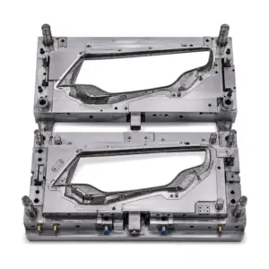 PC Automotive Lamp Bezel Mold for Automotive Plastic Parts